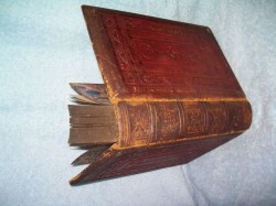 Box B11 022